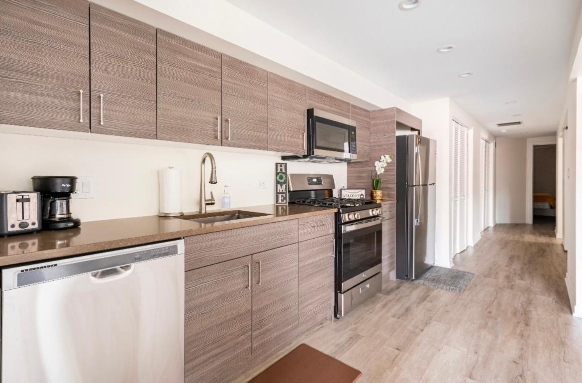 Cozy 2 Brm Apartment Mins Away From United Center Chicago Exterior foto
